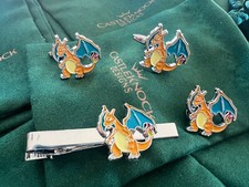 Charizard Gemelli Tuta Spilla