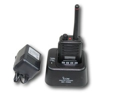 Radio Icom IC-F50V VHF (136 - 174) Mhz 128 canali 5 Watt M/N: IC-F50V