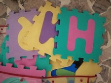 Tappeto Puzzle Bambini lettere 24 pezzi con busta Ottime condizioni