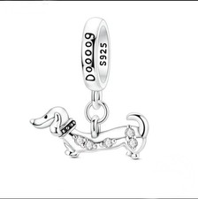 Charm argento con bassotto 