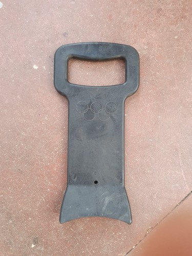 Attrezzo per montaggio