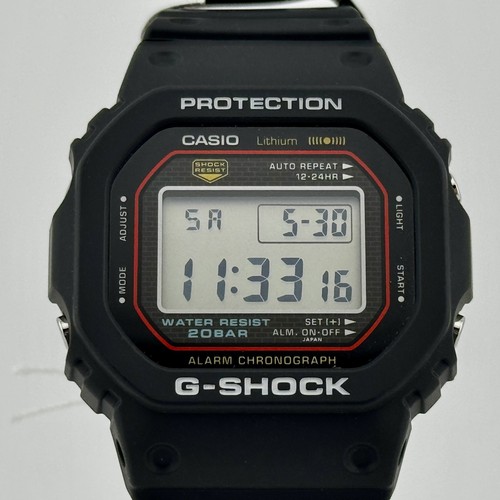 Orologio classico digitale