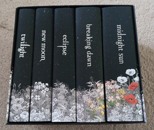 Twilight saga deluxe - twilight,