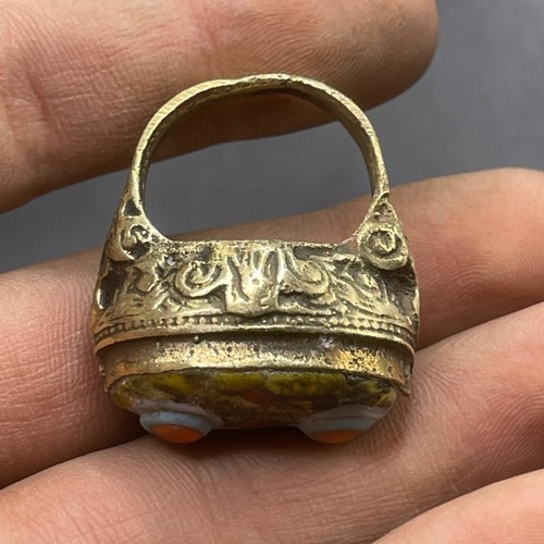 Bellissimo anello antico