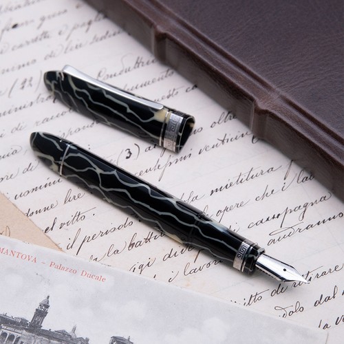 Omas 360 wild celluloid - omas,
