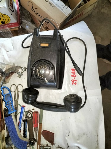 Telefono nero muro - a,