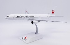 B777-200ER JAPAN AIRLINES REG: JA703J CON SUPPORTO - JC WINGS SA2048 1/200 PRE ORDINE