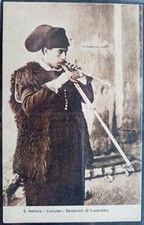 1915 - Sant'Antioco - Costumi - Suonatore di Launeddas