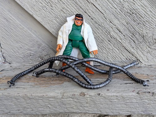 Modellino toybiz marvel - toybiz,