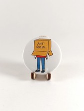 Antisocial scatola spilla - scatola,