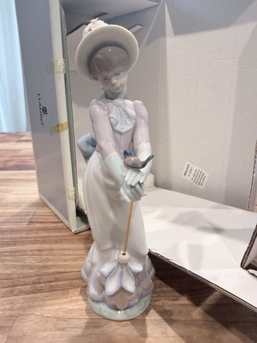 Lladro figurine garden song - figurine,