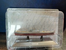 Modellino nave da guerra die