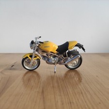 MOTO COLLECTION MAISTO 1/18 DUCATI Monster 900