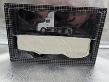 1:64 PEM M78502 Dixie Volvo