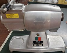 tritacarne elettrico