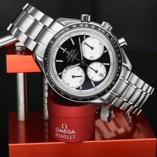 Omega Speedmaster Racing