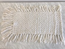 Scialle in lana bianca e