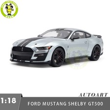 Modellino auto 1/18 Ford