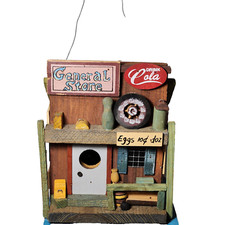 Vintage Birdhouse Country