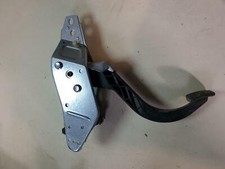 PEDALE FRIZIONE OPEL Astra H Berlina 1700 Diesel (2005) RICAMBI USATI 578989
