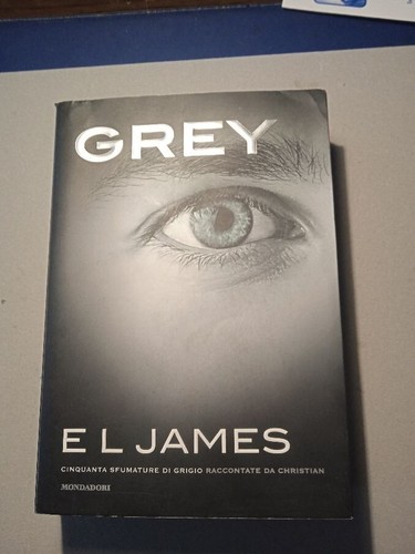 Libro titolo grey - libro, (#)