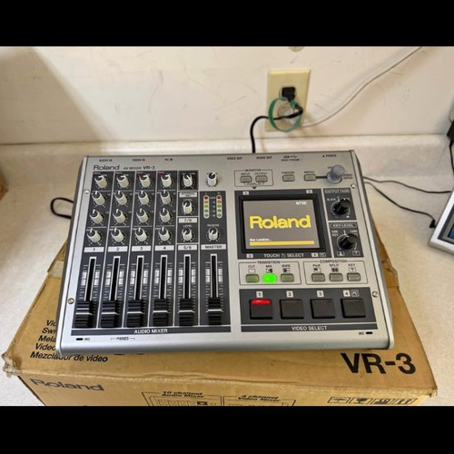 Roland video switcher - av,