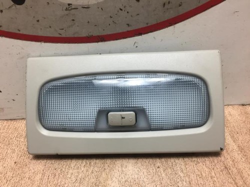Luce cortesia ford fiesta 6 - di,