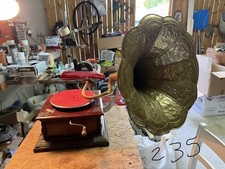 GRAMMOFONO STILE VINTAGE CON