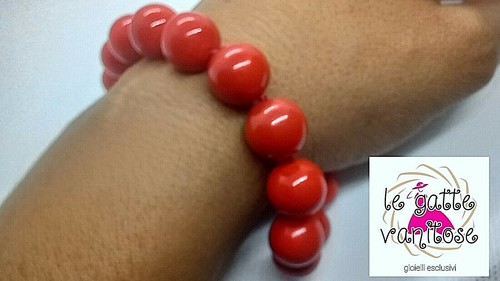 Bracciale colore corallo sfere