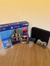 Sony PlayStation 4 Slim Console - Nera + Fifa 19, Fifa 21 e cover controller