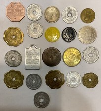 21 GETTONI TOKEN - IMPOSTA CANI ECC METALLI VARI PREVALENTEMENTE REGNO D’ITALIA