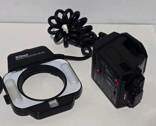 Nikon macro speedlight - macro,