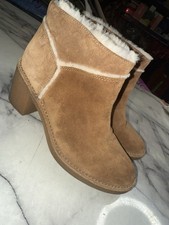 Stivaletti UGG Kasen