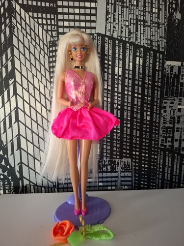 Barbie cut and - and, style