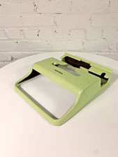 Olivetti Lettera 22 Body Panel