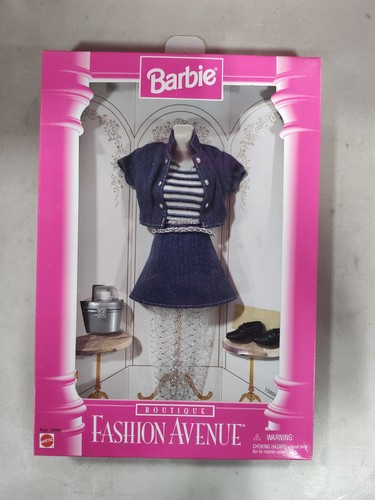 Vintage 1996 barbie - 1996,