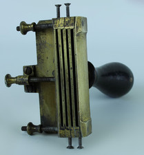 COMPOSITOIO PER LEGATORIA, ANTICO IN OTTONE MASSICCIO