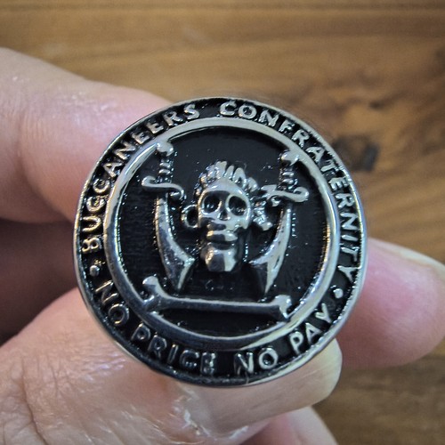 Anello teschio pirata - , di