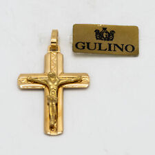 Ciondolo a forma di Croce con il Cristo in oro giallo 18 kt A.178
