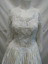 abito da sposa  donna taglia 42 con velo interno 