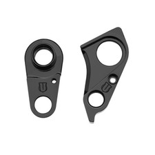 Derailleur hanger for