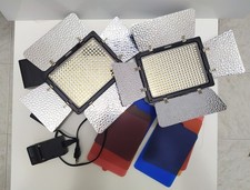 Yongnuo YN300 II LED Video Light 300 LED 3200K-5500K con filtri e batteria