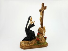 Statua di Santa Rita da Cascia in preghiera in marmo resina Made in Italy 21 cm