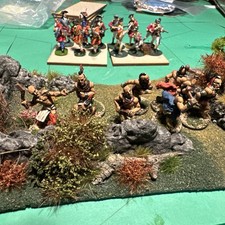 Indiani del bosco in metallo