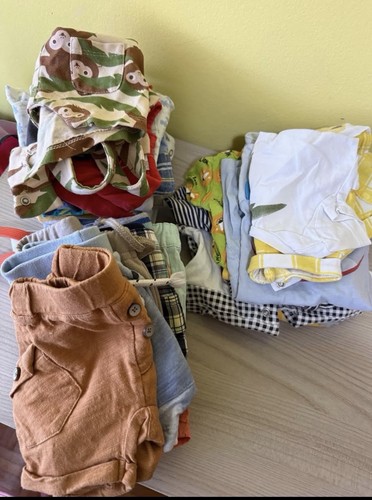 Vestiti - ,