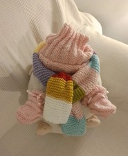 Cappellino, sciarpa e