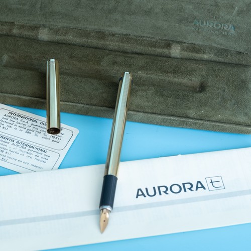 Aurora hastil super rara - aurora,