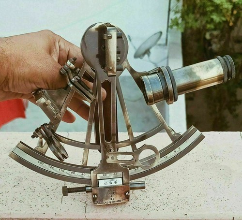 Strumento astrolabio nautico