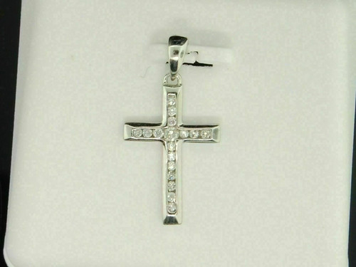 Ciondolo croce diamante taglio