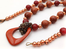 DIASPRO E PIETRA DEL SOLE COLLANA PERLE E PENDENTE NATURALE